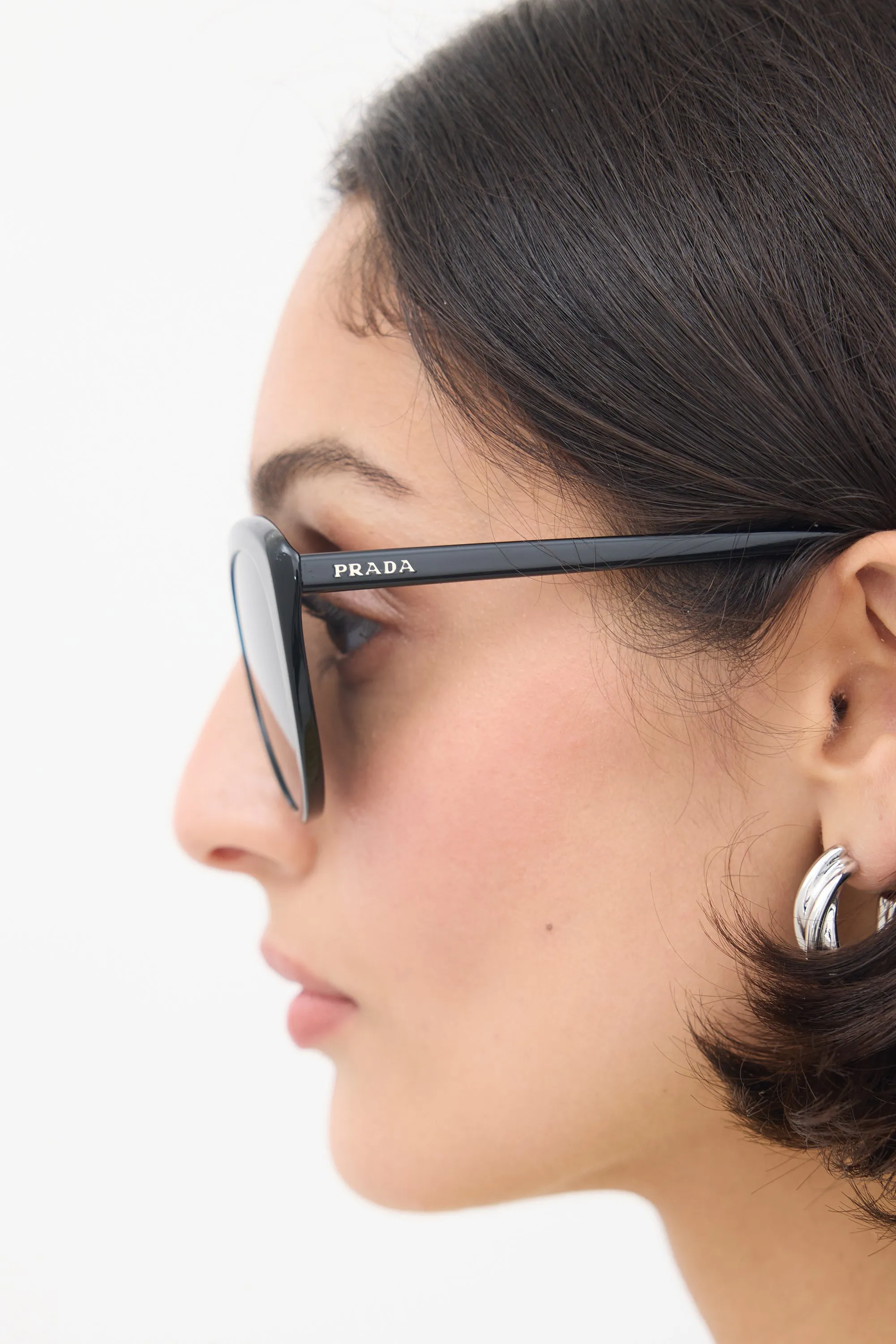 Black SPR02V Tapered Sunglasses