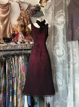Dark Red Elegant Exquisite Simple Embroidery Applique Mid-length Tulle Charming Evening Party Dress