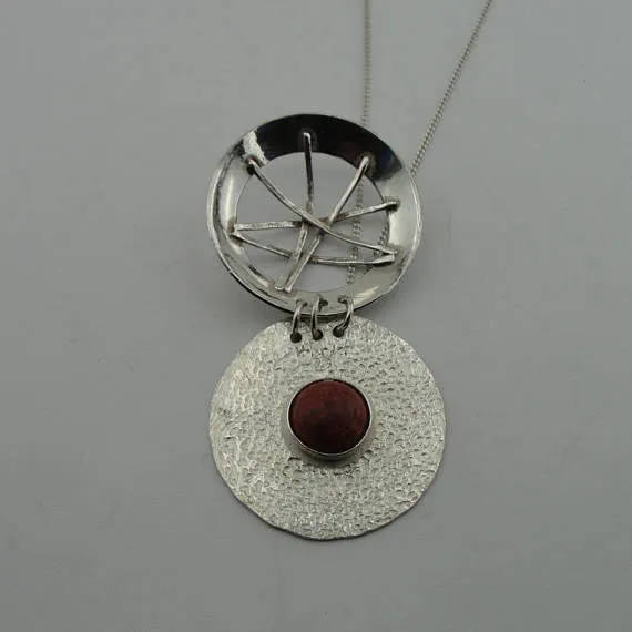 Great Handcrafted Sterling Silver coral Pendant ,chain , ( 4003)